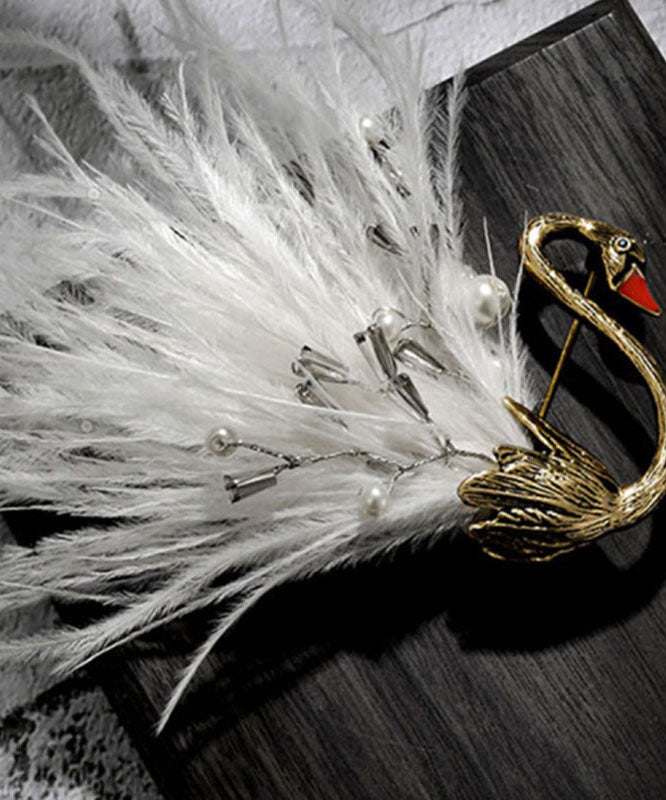 Beautiful Black Alloy Pearl Swan Feather Brooches