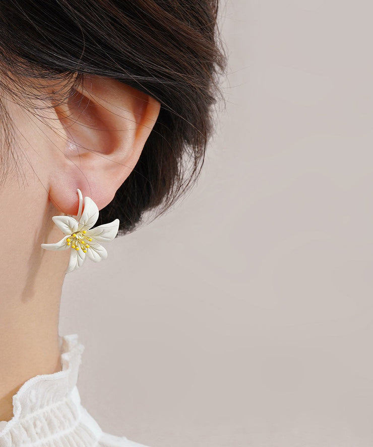 Beautiful Yellow Asymmetricar Lily Floral Stud Earrings