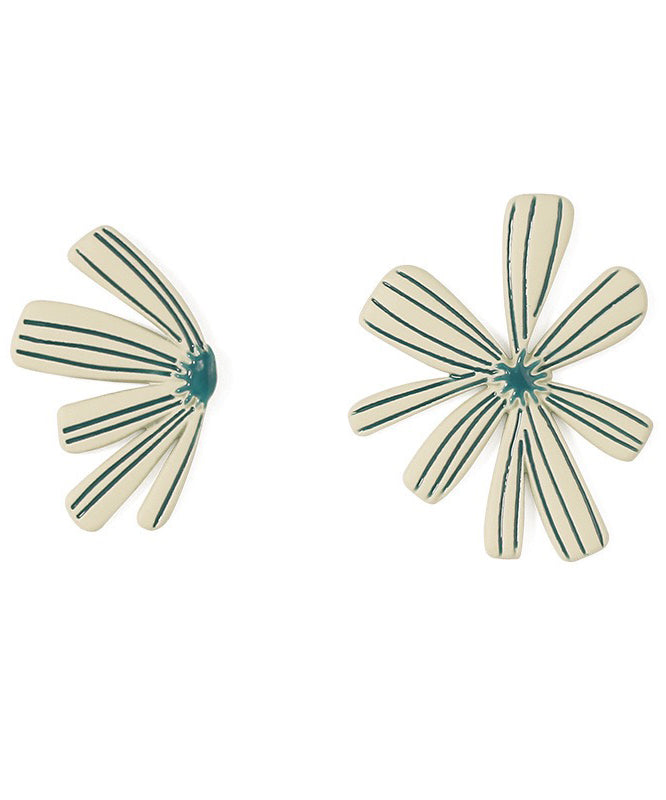 Chic Beige Sterling Silver Asymmetric Floral Stud Earrings