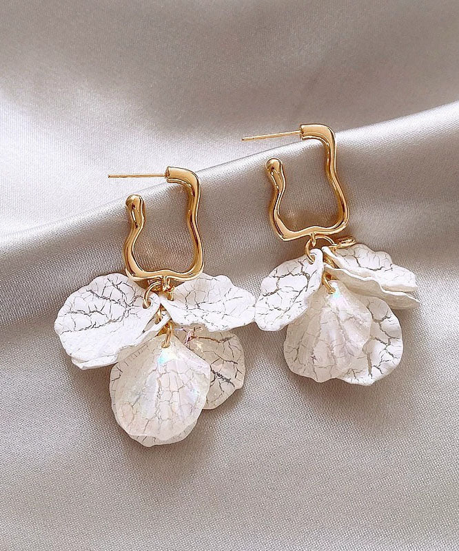 Chic White Copper Overgild Floral Drop Earrings