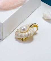 Chic White Sterling Silver Alloy Pearl Conch Brooches