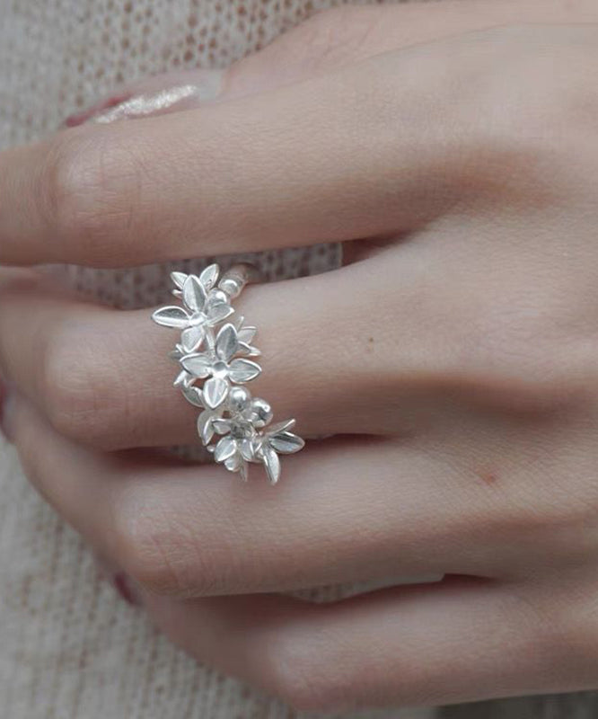 Stylish White Alloy Floral Open Rings