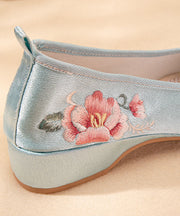 Vintage Light Blue Satin Embroideried Shoes Splicing Wedge Pointed Toe