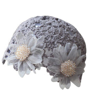 Women Grey Applique Hollow Out Knit Bonnie Hat