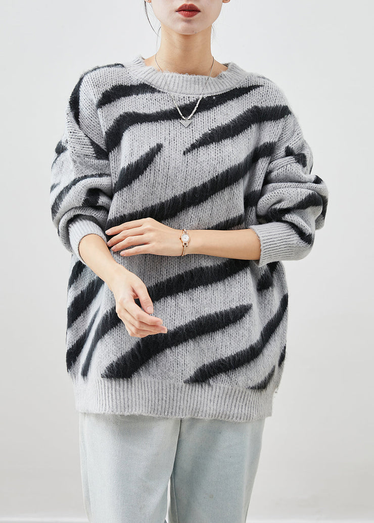 Women Grey Oversized Zebra Pattern Print Knit Short Sweater Fall