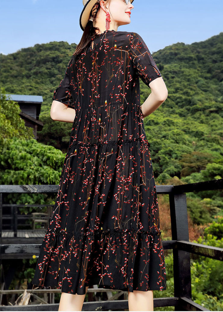 Bohemian Black O-Neck Ruffled Print Seiden-Maxikleid mit kurzen Ärmeln