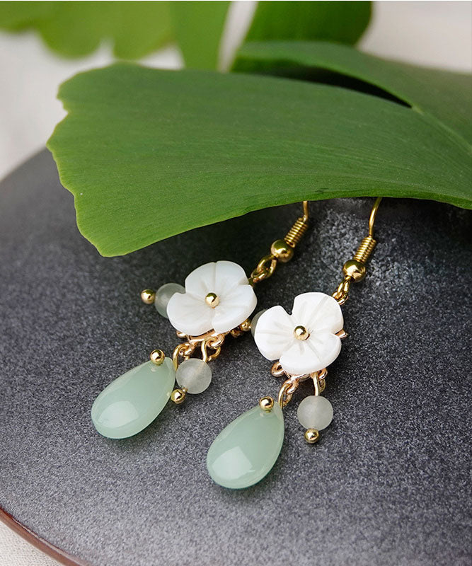 Boutique White Flower Jade 14K Gold Drop Ohrringe