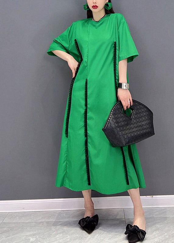 Fashion Green O-Neck gekräuselte Patchwork-Taschen langes Kleid mit kurzen Ärmeln