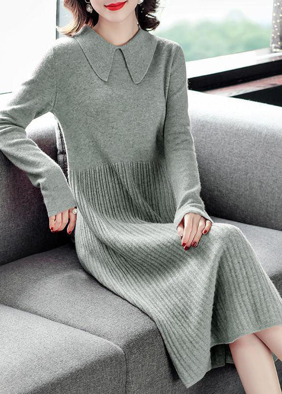 Modernes grünes, einfarbiges Peter-Pan-Kragen-Falten-Strickpullover-Kleid mit langen Ärmeln