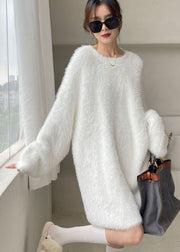 Organic White Nerzhaar Strickpullover Kleid Winter mit V-Ausschnitt