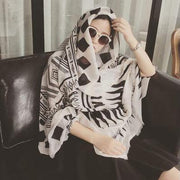 Outdoor sunscreen black white geometric pattern veil beach holiday oversized scarf - bagstylebliss