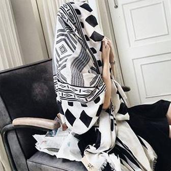 Outdoor sunscreen black white geometric pattern veil beach holiday oversized scarf - bagstylebliss