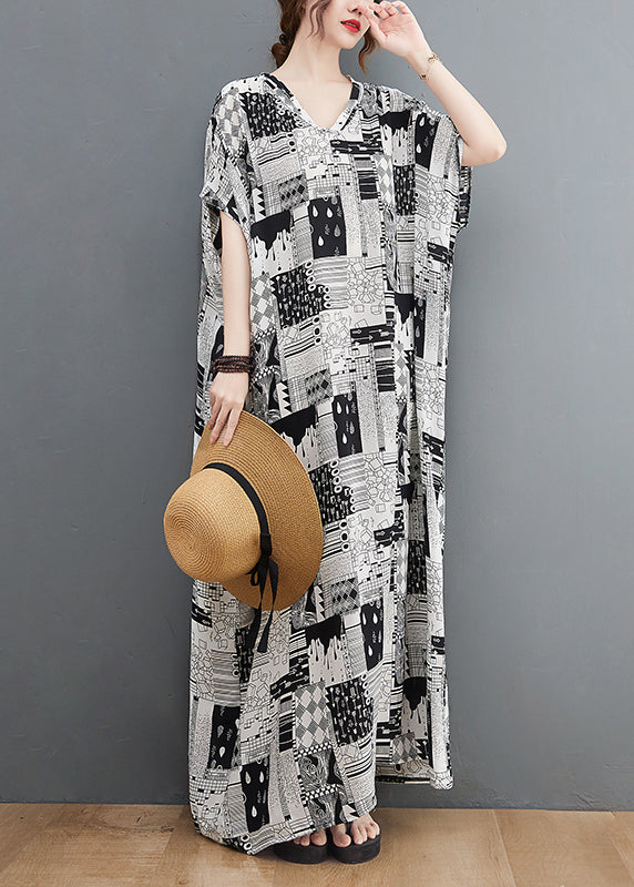 Plus Size Black White Print V Neck Beach Long Dress Short Sleeve