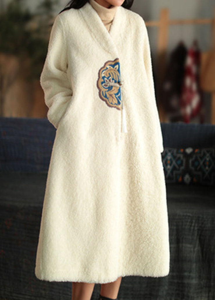 Unique White V Neck Embroideried Patchwork Winter Thick Coats Wool Overcoat