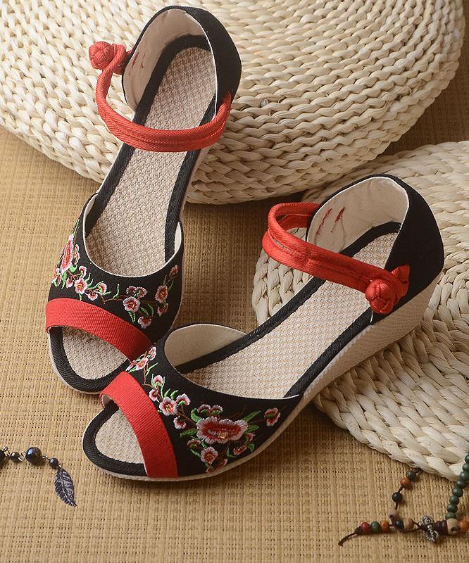 White Embroideried Sandals SplicingBuckle Strap Wedge Sandals - bagstylebliss