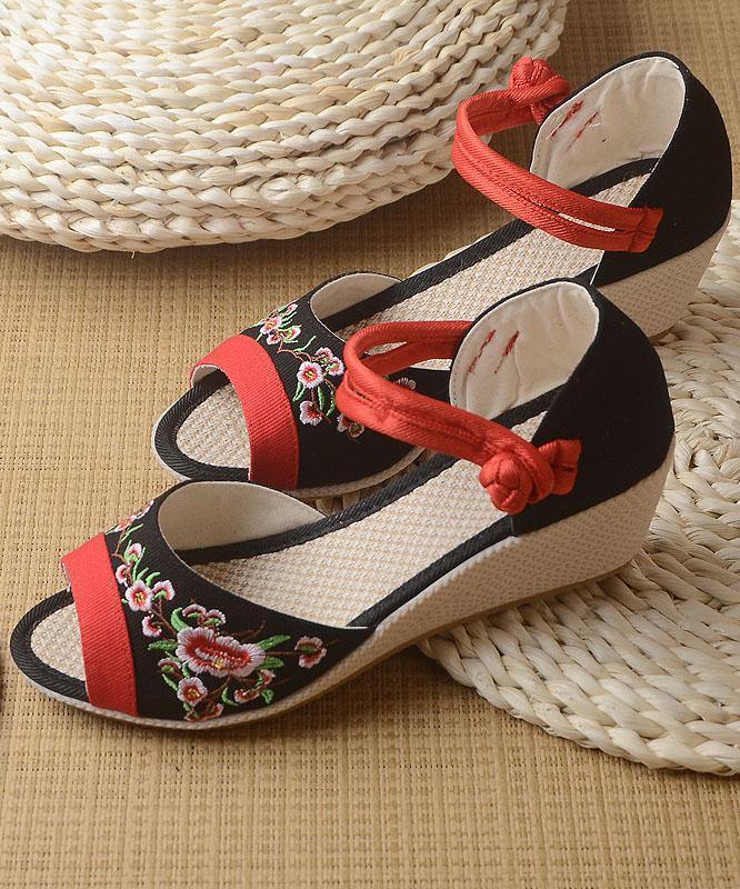 White Embroideried Sandals SplicingBuckle Strap Wedge Sandals - bagstylebliss