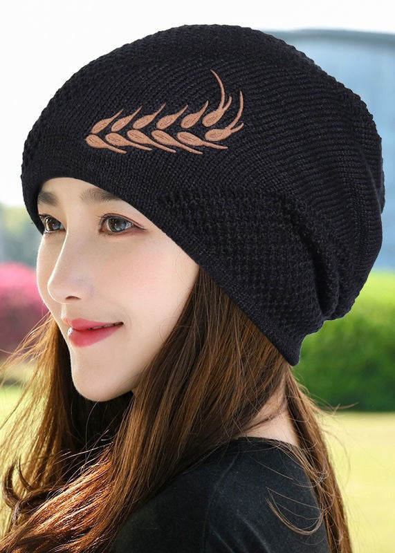 Winter Fashion Versatile Warm Black Embroidered Boonie Hat