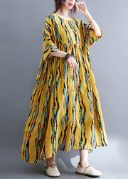 Yellow Holiday Dress Cinched Extra large hem Half Sleeve